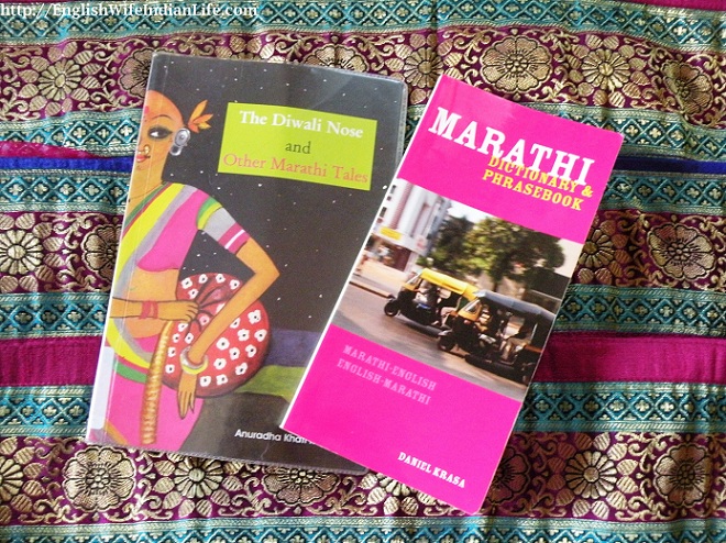 Learning Marathi with stories and phrasebook / dictionary 